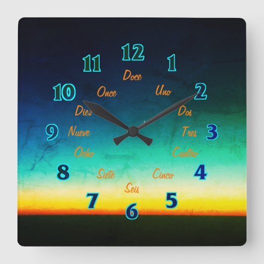 Spanish Letters Square Wall Clock Vierkante Klok (Voorkant)