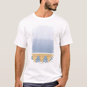 Spanje, Costa Blanca, Uitzicht van zee over balust T-shirt
