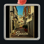 Spanje Vintage Travel Metalen Ornament<br><div class="desc">Deze prachtige scène van een vreemde straat in Spanje zorgt voor een geweldige retro-reisposter met een gebogen 60s.</div>
