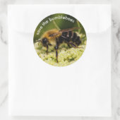 Sparen de Bumblebijen die de bloeiende Wit drijven Ronde Sticker (Tas)