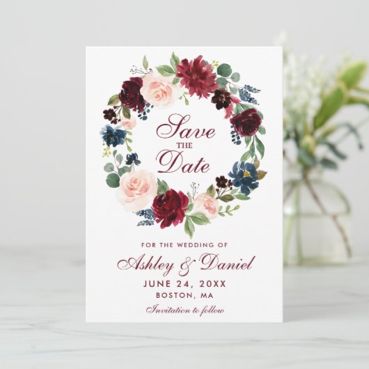 Sparen de Datum Bogundy Blue Floral Wreath Kaart (Staand voorkant)