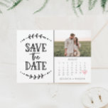 Sparen de Datum kalender Rustic getrokken Kaart<br><div class="desc">Gefeliciteerd met je verloving! Zorg ervoor iedereen uw grote evenement met onze mooie kalender kan bijwonen sparen de Data! Klik op de knop "Personaliseren" - en klik vervolgens op "Klik om verder aan te passen" om aan de slag te gaan met uw indeling! Bewerk de agenda eenvoudig en verplaats het...</div>