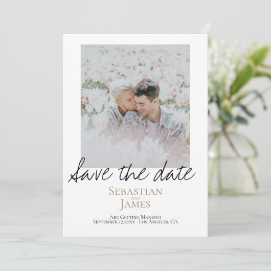 Sparen de Datum LGBTQ Rainbow Persoonlijke Foto Save The Date (Staand voorkant)