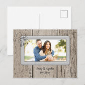 Sparen de Datum Rustic Wooden met Foto Aankondigingskaart (Voorkant / Achterkant)