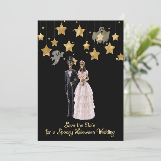 Sparen de Datum Skeletons Halloween Wedding Kaart (Staand voorkant)