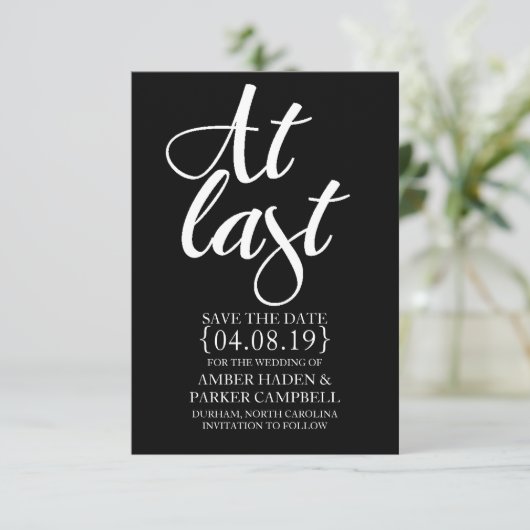 Sparen de Datum uitnodigen | Eindelijk Save The Date (Staand voorkant)