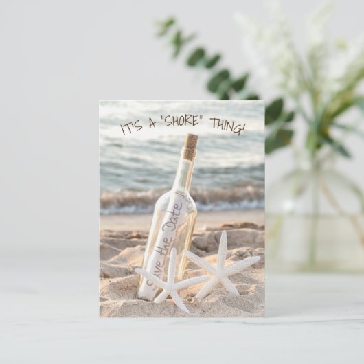 Sparen het Bericht van de Datum in een Fles Aankondigingskaart (Staand voorkant)