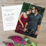 Sparen het Briefkaart van de Datum - Minimaal Manu<br><div class="desc">Gefeliciteerd met je verloving! Zorg ervoor dat iedereen je grote evenement kan bijwonen met onze mooie Save The Dates! En met deze mooie briefkaarten kun je gemakkelijk bewerken en mailen! Klik op de knop "Aanpassen" om te beginnen met je indeling. Dit product bevat afbeeldingen die bedoeld zijn om te worden...</div>