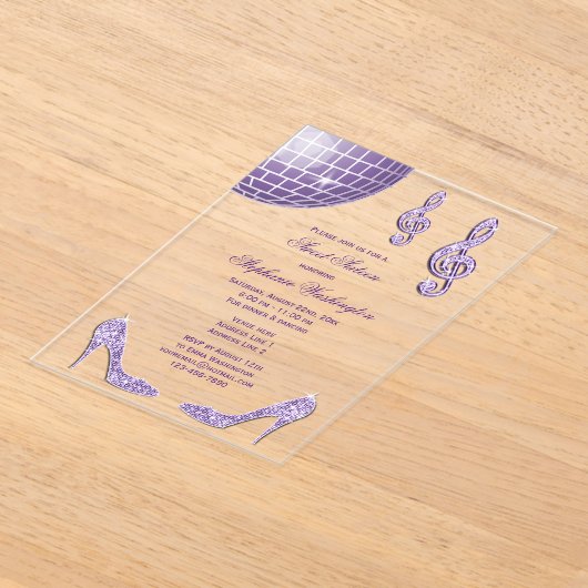 Sparkle Heels en Paarse Disco Ball Sweet 16 Acryl Uitnodigingen (Laagn)