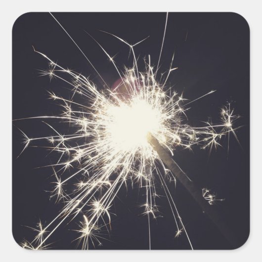 sparkler vuurwerk met vonken bij nachtvonken vierkante sticker (Voorkant)