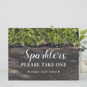 Sparklers Teken Rustieke Trouwtafel Kaart (Staand voorkant)