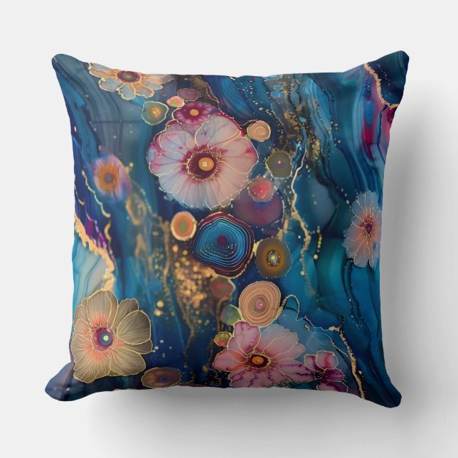 Sparkling Blossom Couture Botanical Kussen (Voorkant)