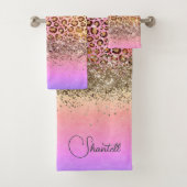 Sparkly Glittery Rainbow Leopard gepersonaliseerd Bad Handdoek (Insitu)