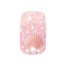 Sparkly Pink Sand met Seashell en Pearl Nail Art
