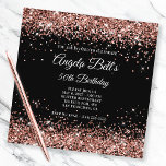 Sparkly Roos Gold Glitter 50th Birthday Black Kaart<br><div class="desc">Een glamoureuze faux met een glitter roos en een donkere kleur voor haar 50ste verjaardag. Als u hulp nodig hebt die de kalligrafie of de doopvontstijl van "U AAN CELEBRATE"of de tekst van de "50e verjaardag"op de voor en rug verandert, verzend een verzoek door het systeem. Ik kan ook je...</div>