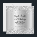 Sparkly Silver Glitter Satin Shimmer 21st Birthday Kaart<br><div class="desc">Een glamoureuze 21e verjaardag vierkant uitnodiging voor haar. Faux glanzend glitter met sparkles tegen een bleek satin zilver ombre scherp grafisch afbeelding. Alle dunne en glanzende elementen in dit moderne,  girale ontwerp zijn digitale beelden. Pas de filter op de gradiënt aan grafisch in het systeem.</div>