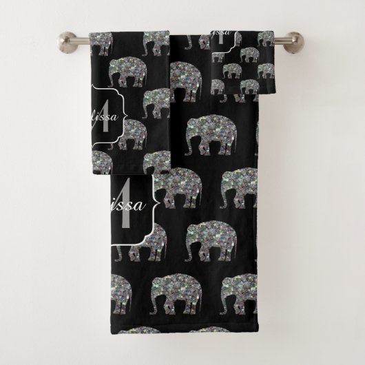 Sparkly Silver Mosaic Glitter Elephant Monogram Bad Handdoek (Insitu)