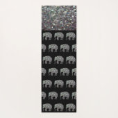Sparkly Silver Mosaic Glitter Elephant Monogram Yogamat (Achterkant)