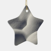 Sparkly Snow Mounds Abstracte Natuur Keramisch Ornament (Rechts)