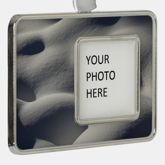 Sparkly Snow Mounds Abstracte Natuur Verzilverd Omlijst Ornament (Rechts)