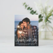 Sparks Zal Vliegen Typografie Huwelijk Save the Da Aankondigingskaart (Staand voorkant)