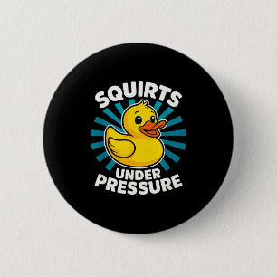 Spatjes Onder Druk Grappige Woordspeling Wittige V Ronde Button 5,7 Cm