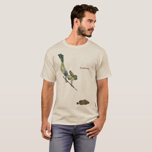 SpearFishing Freediving Woman Diver met een vis T-shirt (Voorkant volledig)