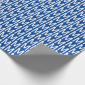 Speciaal aangepast blauw-wit monogram modern cadeaupapier (Hoek)