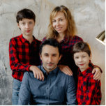 Speciaal aangepaste fotoserie is uitgesneden staand fotobeeldje<br><div class="desc">Upload je familiefoto en creëer je eigen unieke familiefoto eruit.</div>