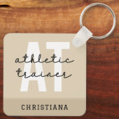 Speciaal Athletic Trainer AT Sleutelhanger (Achterkant)