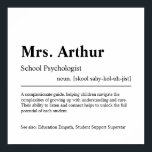 Speciaal cadeautje voor schoolpsycholoog poster<br><div class="desc">Elegant creatief aangepast schoolpsycholoog Gift in minimalistische stijl zwart-wit. Bekijk onze winkel - collectie voor anderen. Geef ons gratis een bericht als je hulp nodig hebt om dit aan te passen of om het even welke specifieke aanpassingsbehoeften aan te passen.</div>