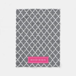 Speciaal donkergrijs en roze Quatrefoil Fleece Deken