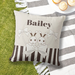 Speciaal gepersonaliseerd modern Stripe Bunny Buitenkussen