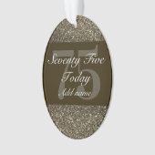 Speciaal gepersonaliseerd verjaardagscadeau orname ornament (voorkant)