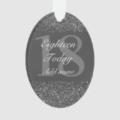 Speciaal gepersonaliseerd verjaardagsgeschenk 18e ornament (voorkant)