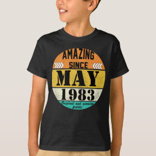 Speciaal gepersonaliseerde Birthday Amazing Retro T-shirt
