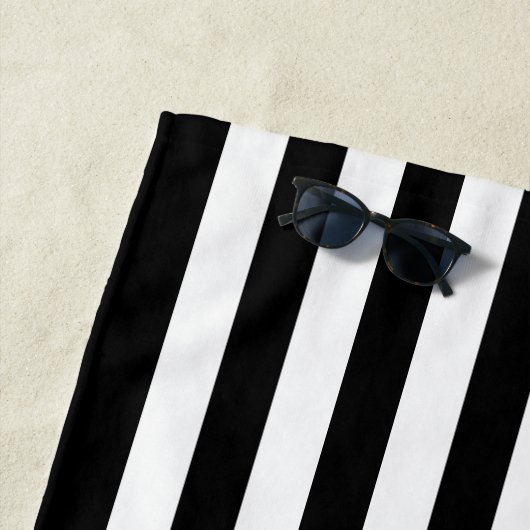Speciaal Gold Black en White Striped Strandlaken (In situ)