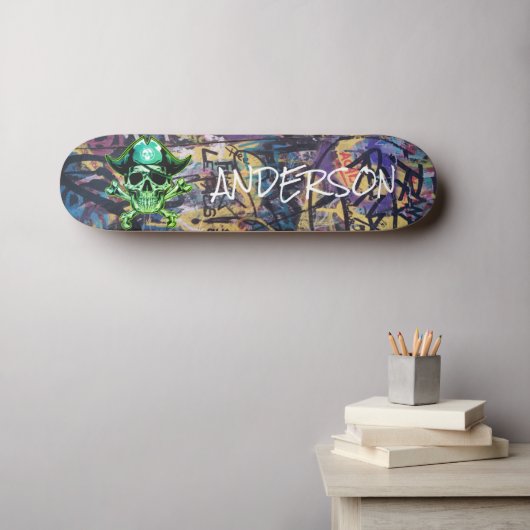 Speciaal graffiti Green Pirate Skull & Cross Persoonlijk Skateboard (Muurkunst (Horizontaal))