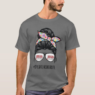 Speciaal onderwijzend leraar Leven Bun Hair Glas T-shirt
