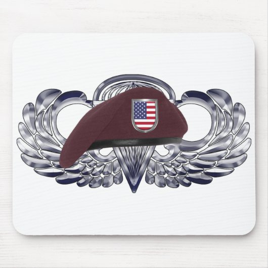 Speciaal ontworpen Beret op Basic Airborne Wings Muismat (Voorkant)