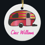 Speciaal ontworpen tapekaravan voor retro keramisch ornament<br><div class="desc">Bekijk het volledige assortiment van 25 Retro Caravans van Trina Esquivelzeta @SurfaceHug op verschillende andere producten in het collectie hieronder.</div>