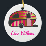Speciaal ontworpen tapekaravan voor retro keramisch ornament<br><div class="desc">Bekijk het volledige assortiment van 25 Retro Caravans van Trina Esquivelzeta @SurfaceHug op verschillende andere producten in het collectie hieronder.</div>