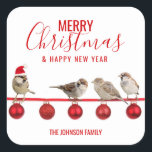 Speciaal RED White MERRY CHRISTMAS-Sparrows Vierkante Sticker<br><div class="desc">Voeg deze prachtige en persoonlijke RED-kerstvakantie toe en gelukkige nieuwe jaarstickers aan uw wenskaarten,  enveloppen of cadeaus.  Kerstsieraden in rood wit met dunne vogels en kersthoed. bewerkbare tekst - kleur,  lettertype en grootte.</div>