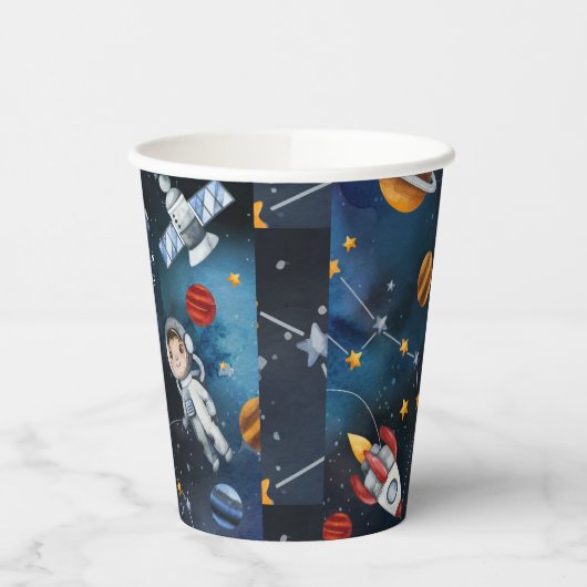 Speciaal uitwendige ruimte-illustratie 1e verjaard papieren bekers (Links)