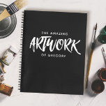 Speciaal zwart-wittekenboekje notitieboek<br><div class="desc">Een cool zwart-wit gepersonaliseerd 8, 5 x 11 schetsboek. De woorden "De Fabulous schetsen van" in een handgetekend lettertype, gepersonaliseerd met jouw naam hieronder. Pas het sketchbook aan met de naam van je keuze, zodat iemand zich extra speciaal voelt. Maakt een leuk cadeau voor verjaardagen of voor Kerstmis. Komt in...</div>