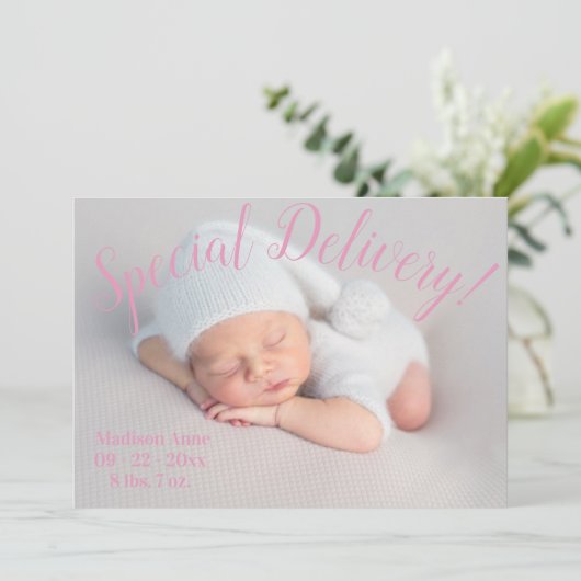 Speciale DellIvery-fotoscript Baby Girl Pink Birth Aankondiging (Staand voorkant)