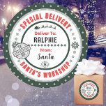 Speciale levering Santa naar Child Green Gift Labe Ronde Sticker<br><div class="desc">*** Beveel de 3" stickers voor deze schattige en leuke Naar en Van speciale levering van Santa gift sticker label. Het is ook gemakkelijker om op de matte afwerking te schrijven. *** De kerstcadeaus van je kind zien er episch uit met deze leuke, kleurrijke en gepersonaliseerde sticker-labels. Het ontwerp is...</div>