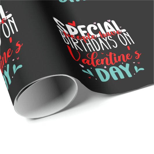Speciale mensen hebben verjaardagen te Valentijnsd Cadeaupapier (Rol Hoek)