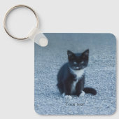 Specialiseer Tuxedo black en white kitten Sleutelhanger (Voorkant)
