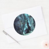 Spectre op de trappen ronde sticker (Envelop)